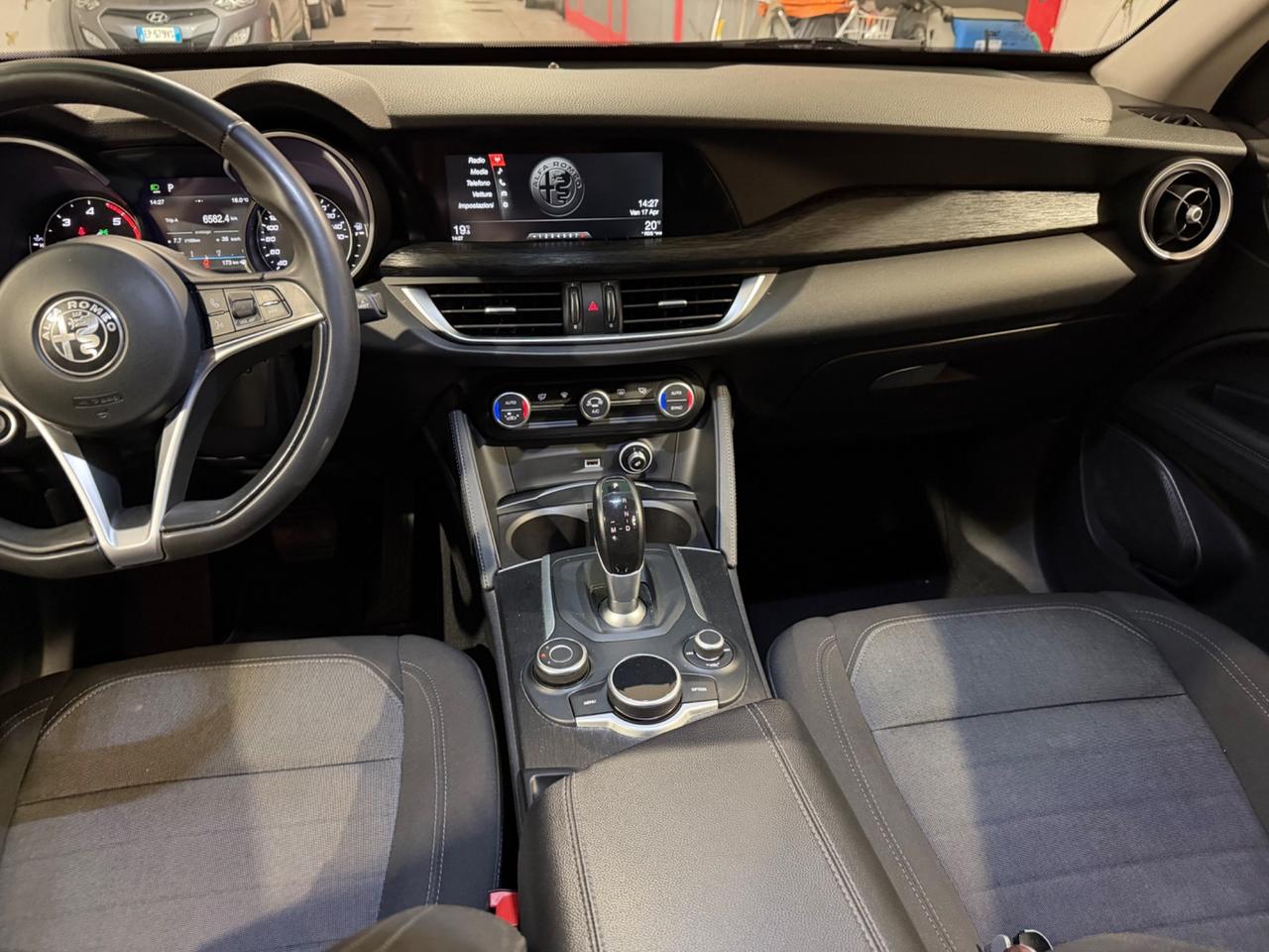 Alfa Romeo Stelvio 2.2 Turbodiesel 160 CV AT8 RWD Business