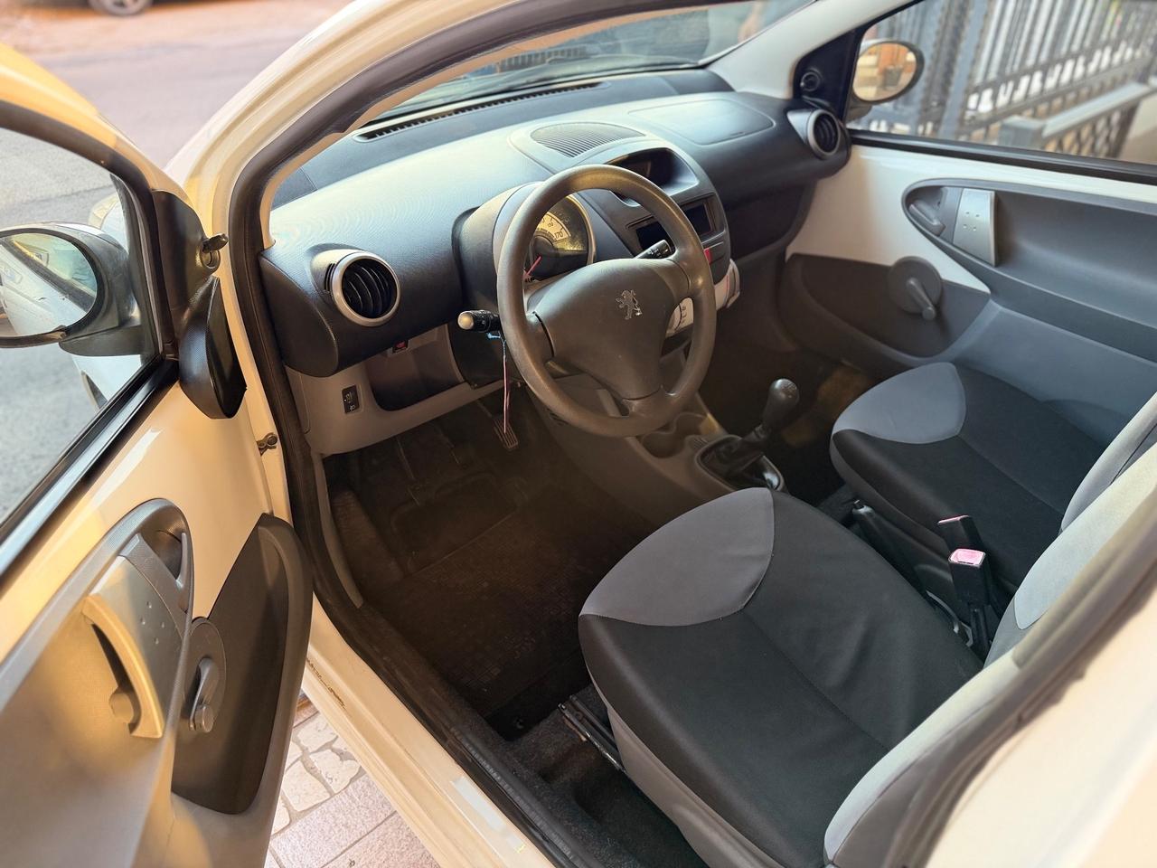 Peugeot 107 1.0 68CV 3p. Desir