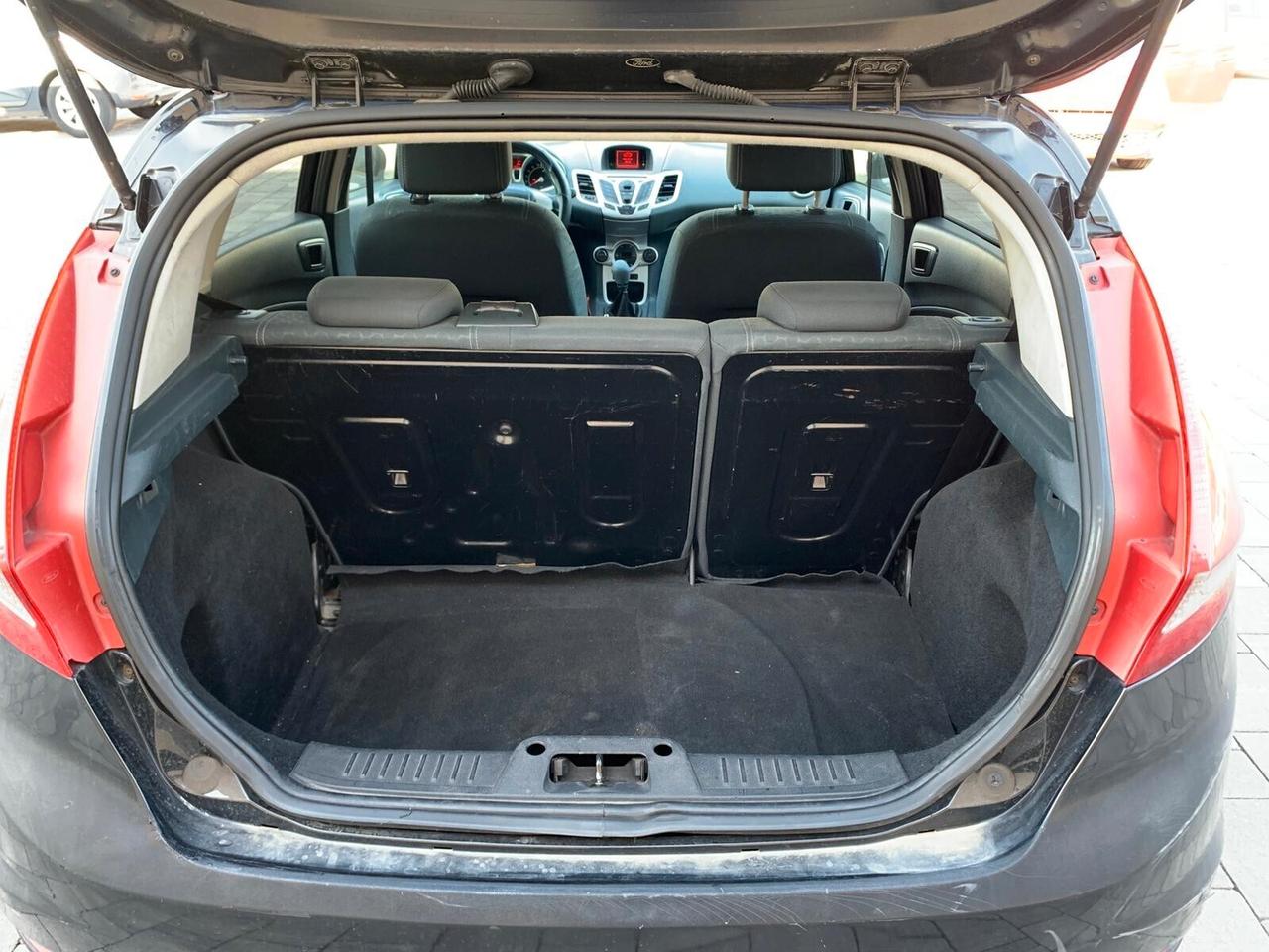 Ford Fiesta 1.4 Tdci 68cv 5 porte Titanium