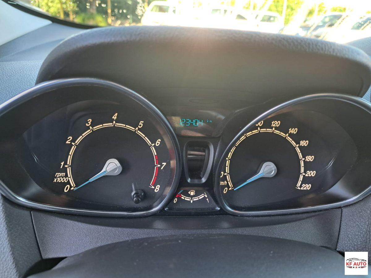 FORD - Tourneo Courier - Courier 1.0 EcoBoost 100 CV Titanium