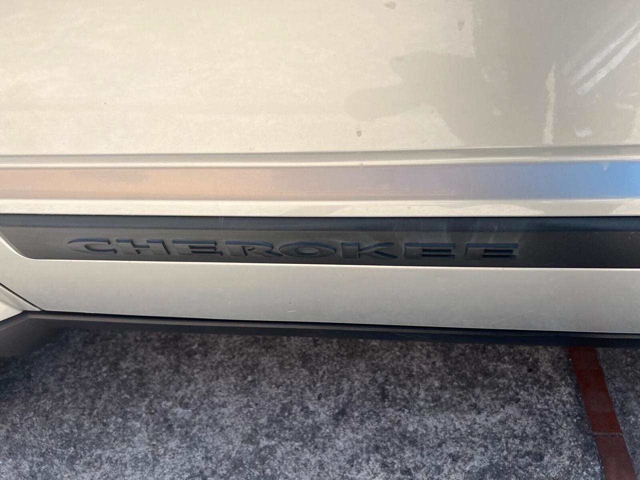 Jeep Cherokee 2.8 CRD DPF Limited