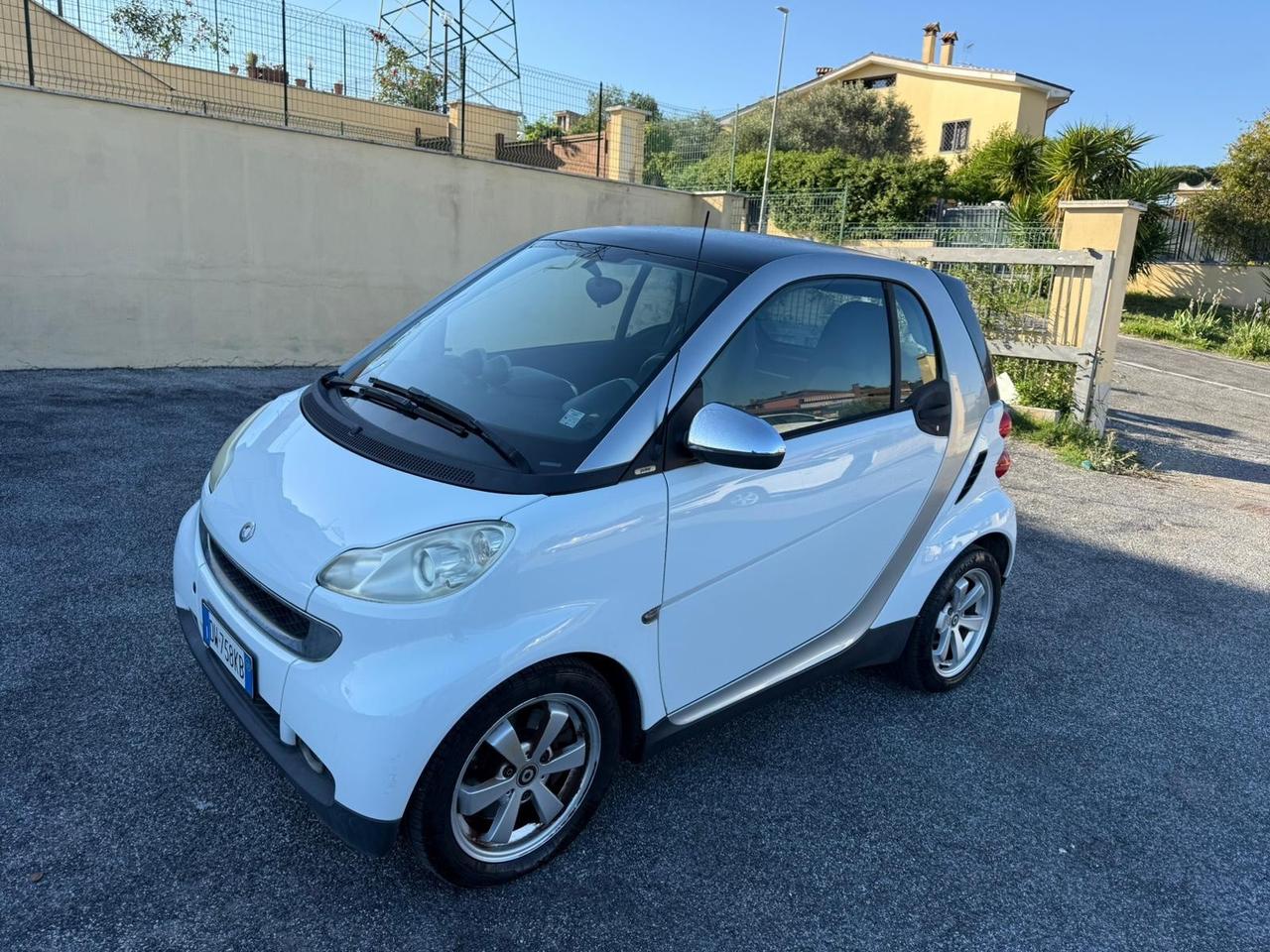 Smart ForTwo 1000 52 kW coupé pure