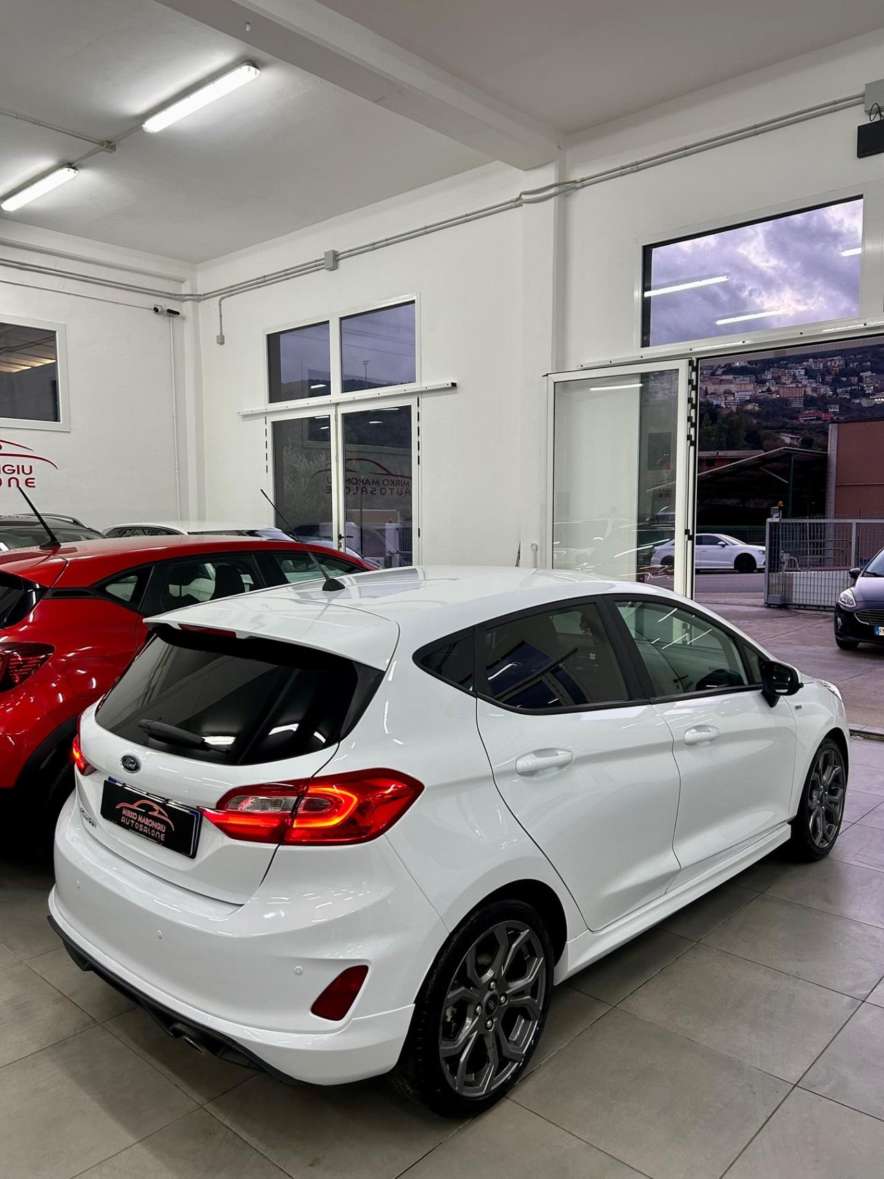 Ford Fiesta 1.5 TDCi ST LINE finanziabile