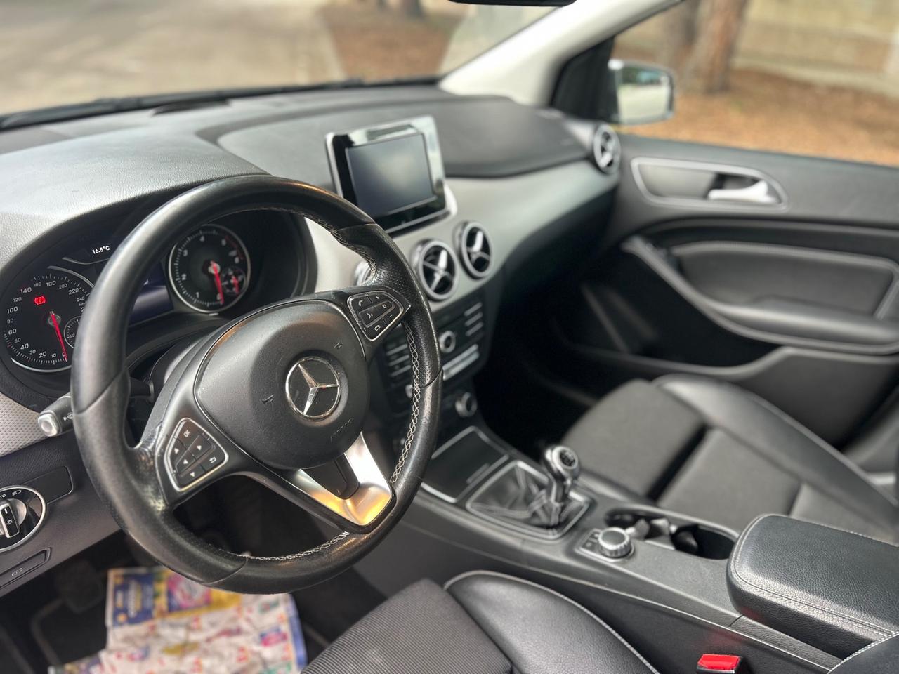 Mercedes-benz B 200 d Sport