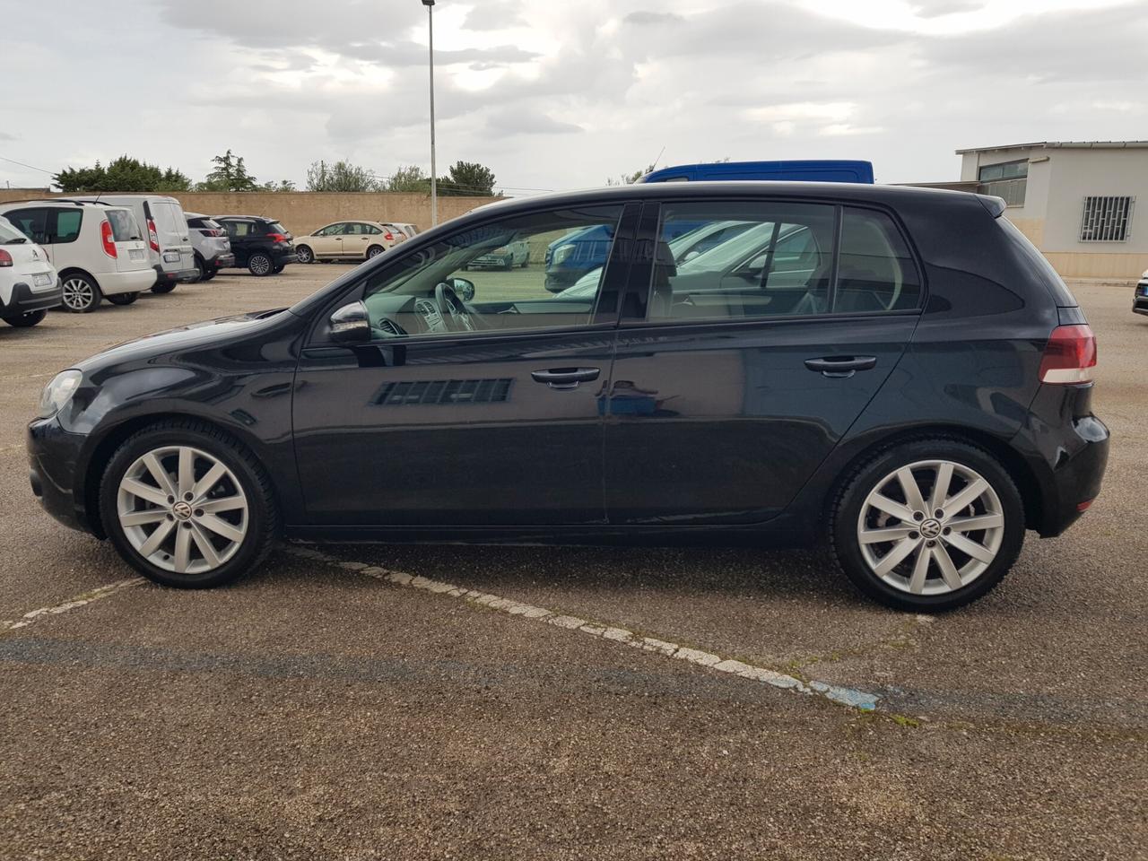 Volkswagen Golf 1.6 TDI DPF 5p. Highline
