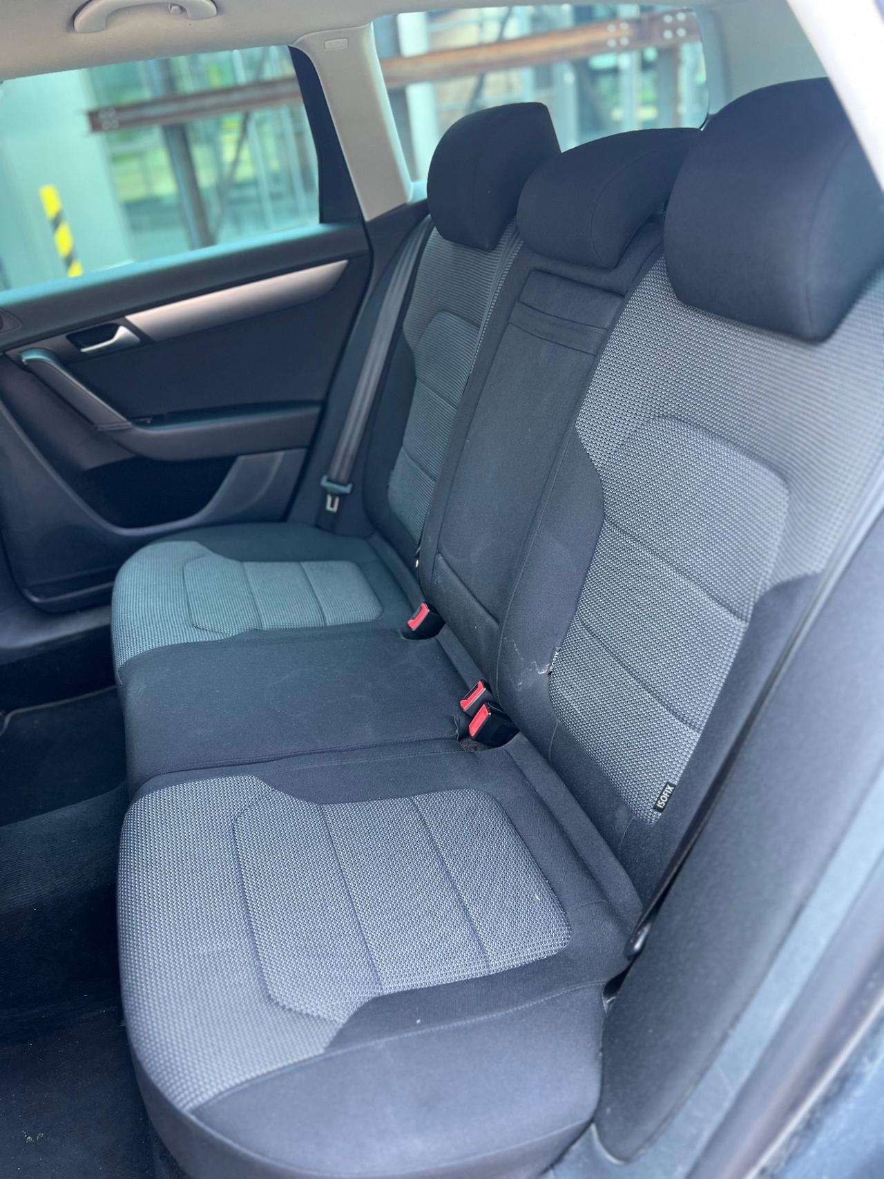 Volkswagen Passat Var. 2.0 TDI Highline BlueM.Tech.