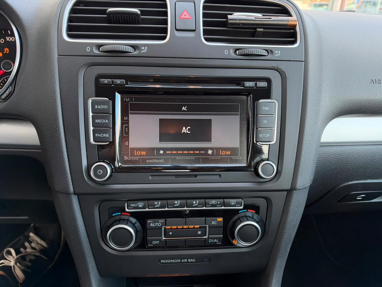 Volkswagen Golf 1.6 Highline