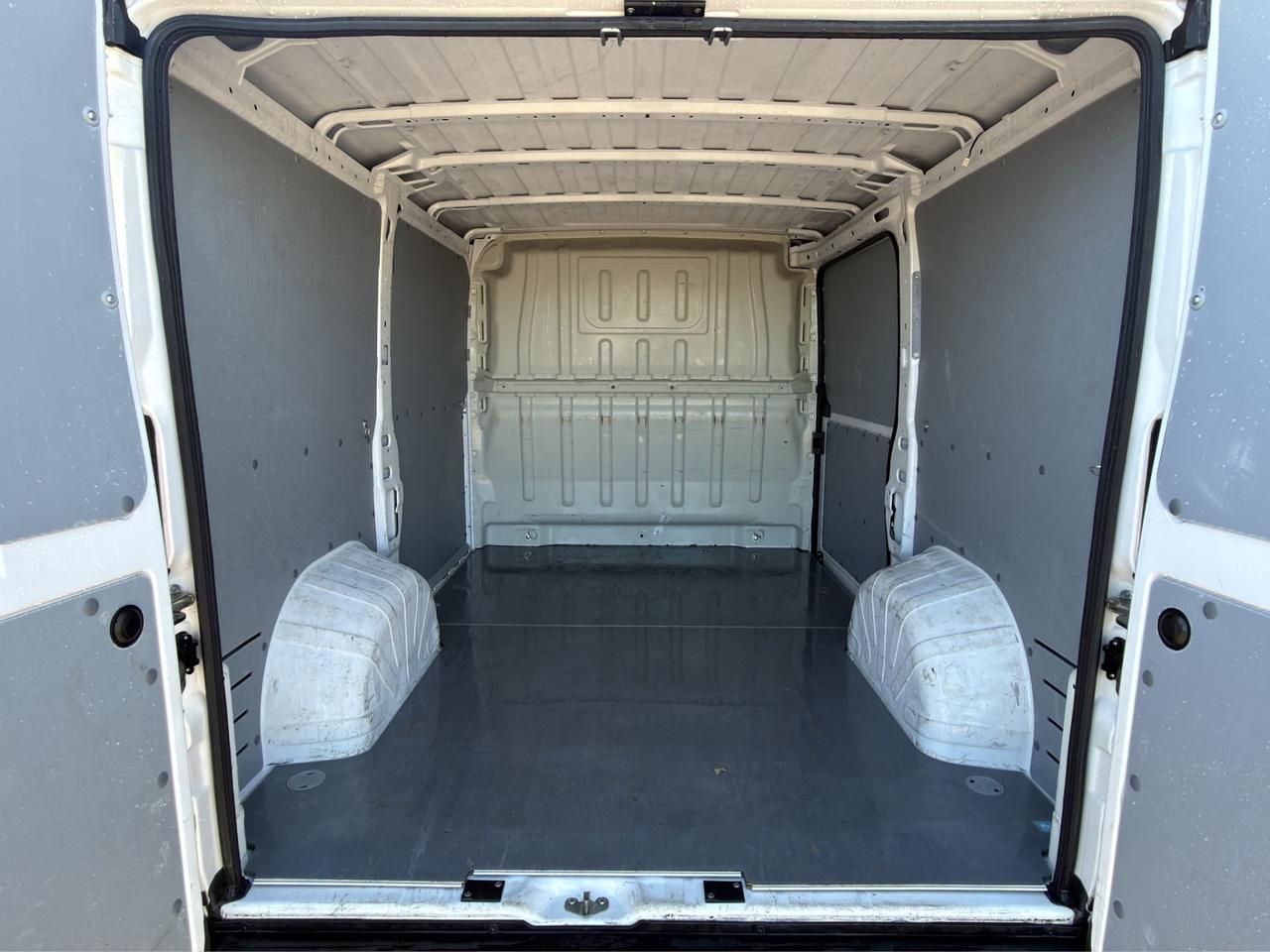 PEUGEOT Boxer (3ª serie) Boxer 328 2.2 BlueHDi 120 S&S PC-TN Furgone