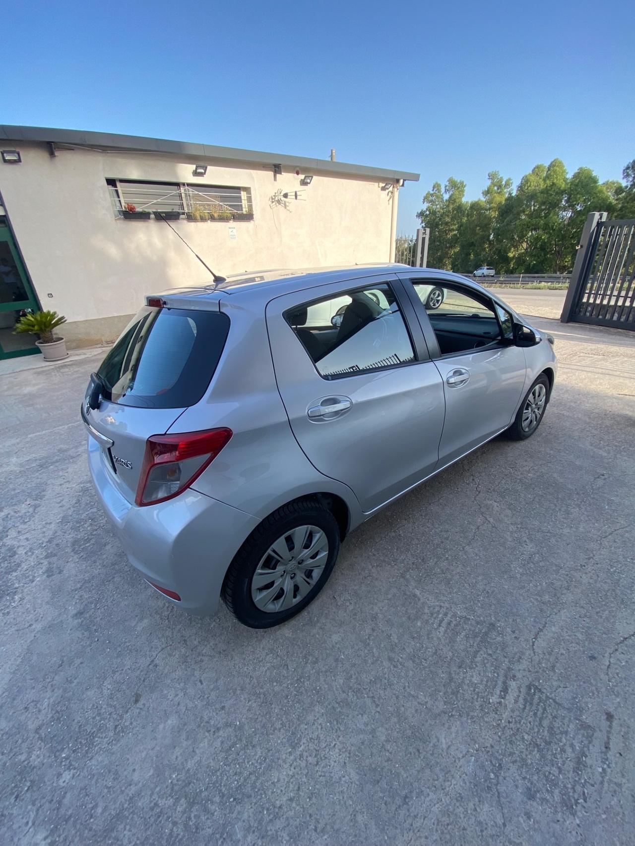 Toyota Yaris 1.4 D-4D 5 porte Lounge