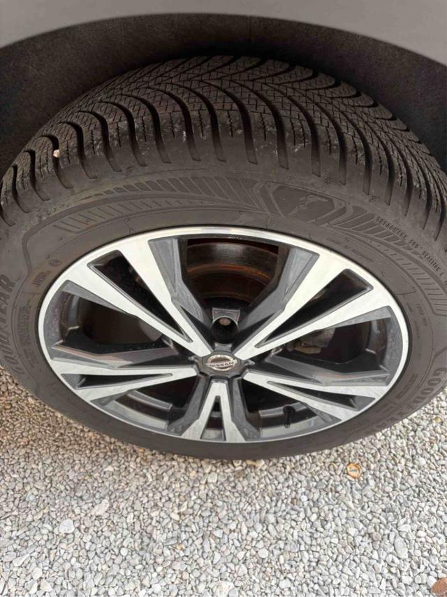 NISSAN Qashqai 1.6 dCi 2WD N-Connecta xtronic AUT