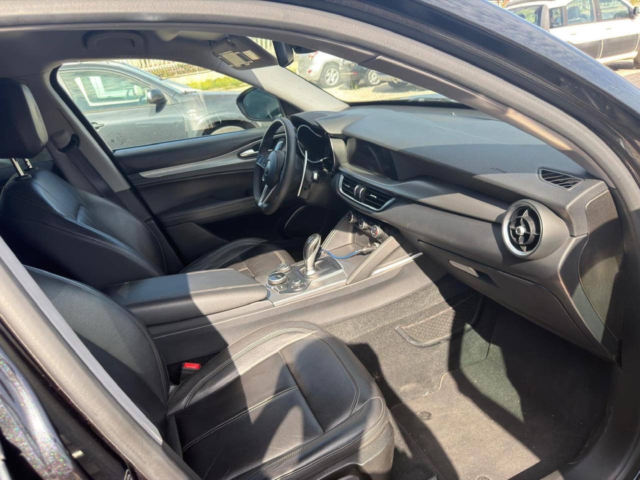 Alfa Romeo Stelvio 2.2 Turbodiesel 210 CV AT8 Q4 Super