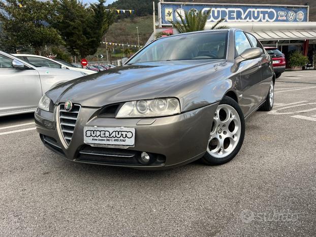 ALFA ROMEO 166 2.4 JTD 150CV Distinctive. LEGGI