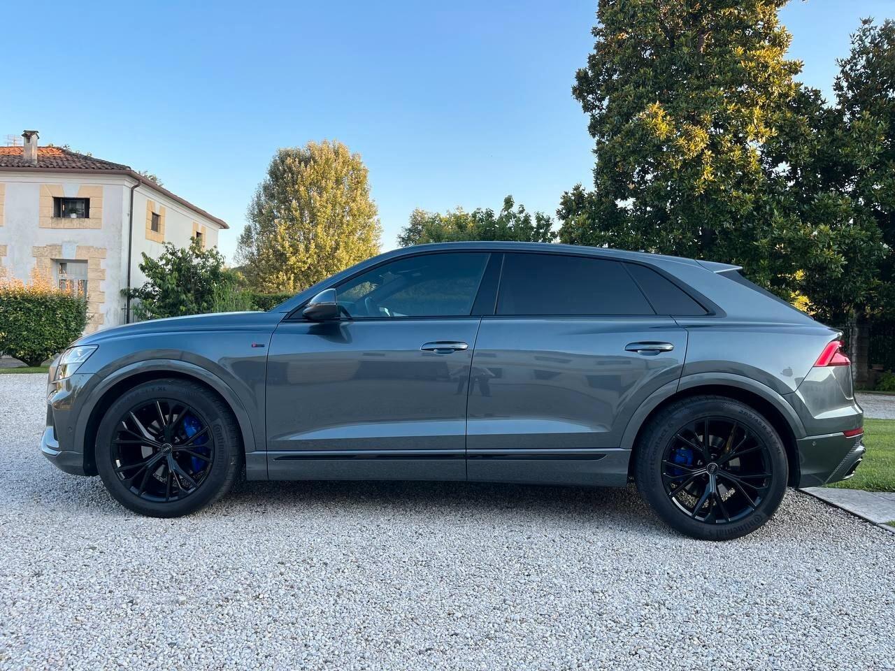 Audi Q8 55 TFSI quattro tiptronic Sport S line x2