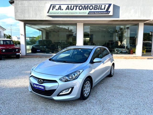 HYUNDAI i30 1.6 CRDi 5p. Comfort A/T