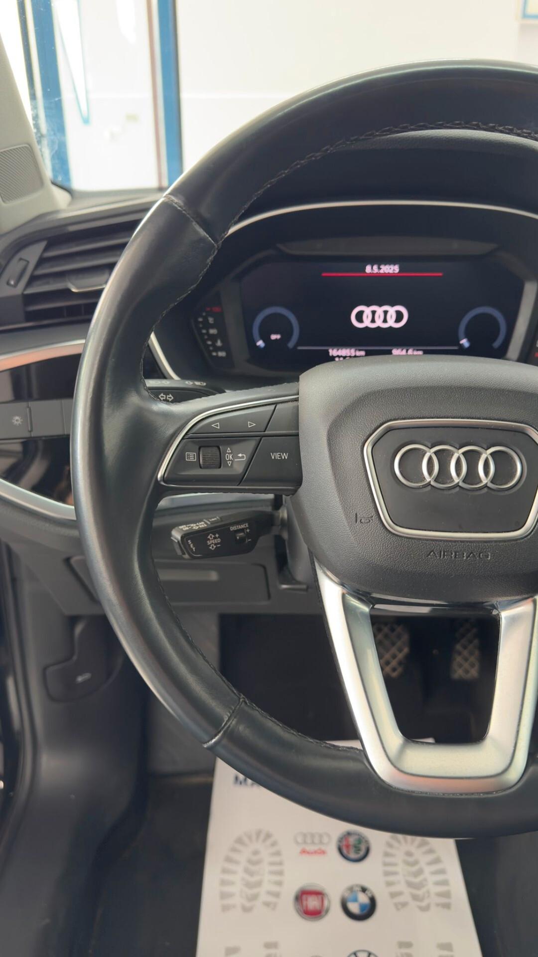 Audi Q3 35 TDI S tronic Business