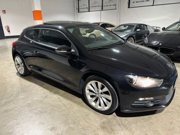 Volkswagen Scirocco 2.0 TDI TETTO-NAVI-UNICOPRIETARIO
