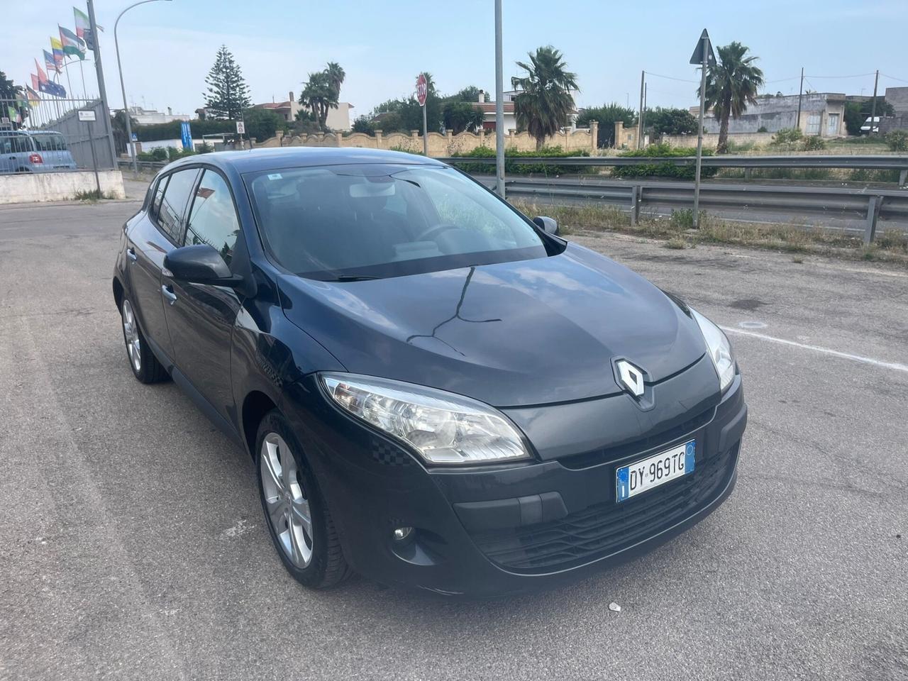 Renault Megane Mégane 1.5 dCi Luxe Unipro 2009