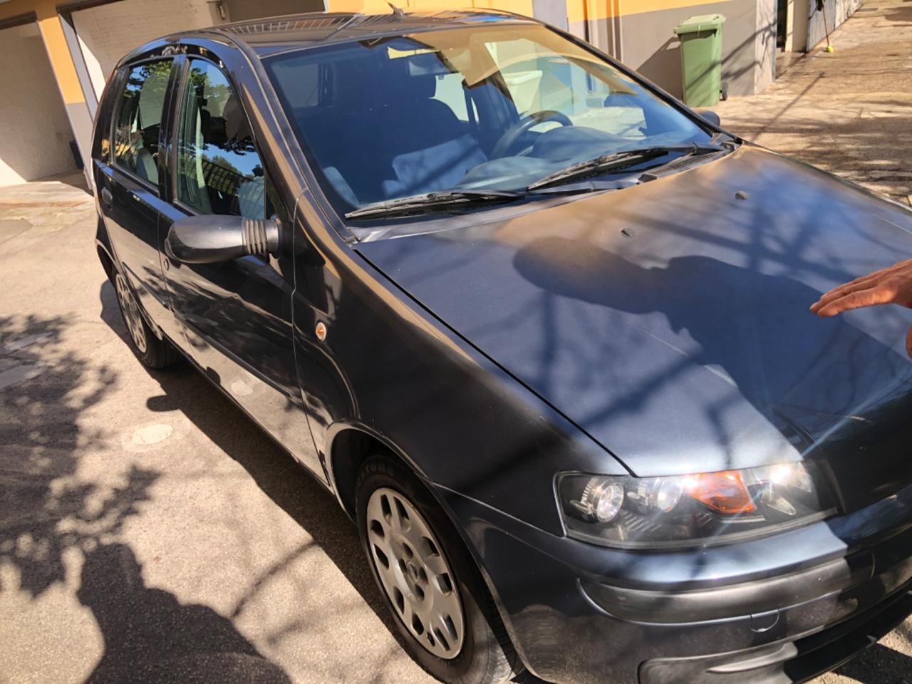Fiat Punto 1.2 benzina 5 porte 01