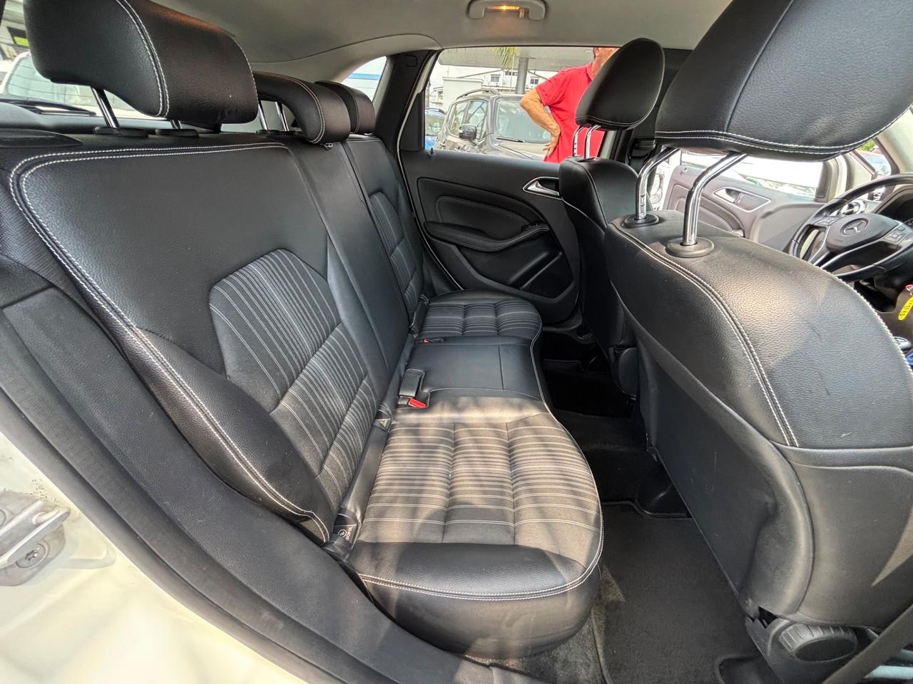 MERCEDES B180 109 CV CDI PREMIUM 140.000KM