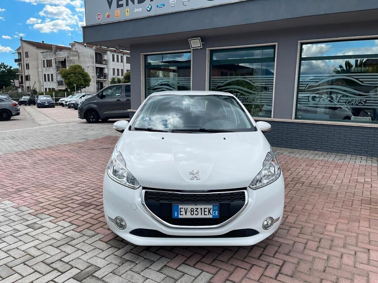 Peugeot 208 1.2 puretech 82cv