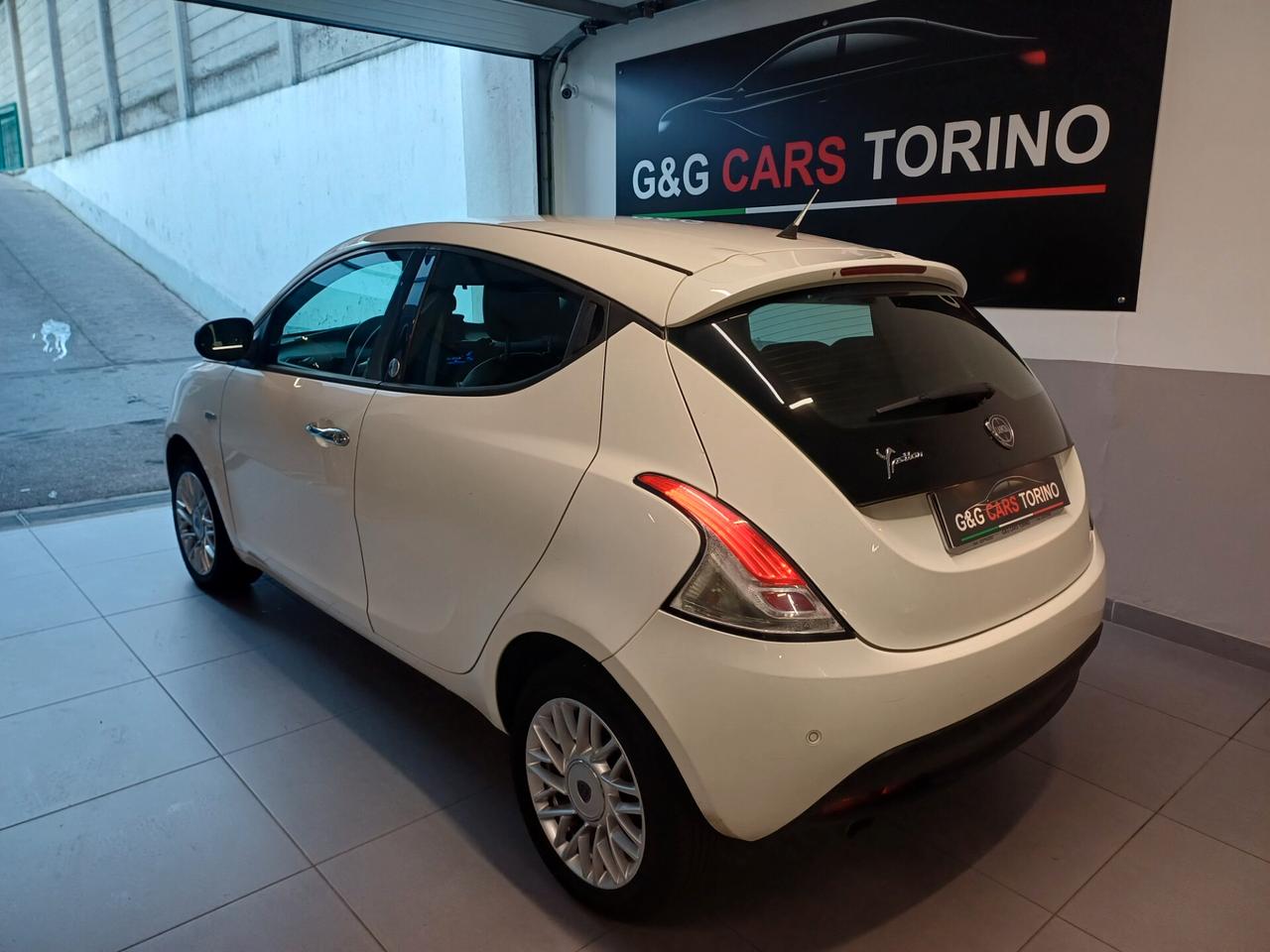 Lancia Ypsilon 1.2 69 CV 5 porte GPL Ecochic Gold