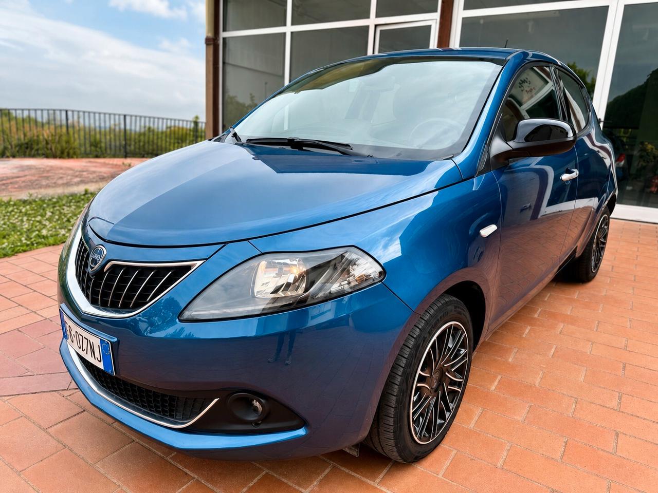 Lancia Ypsilon 1.0 FireFly 5 porte S&S Hybrid Alberta Ferretti