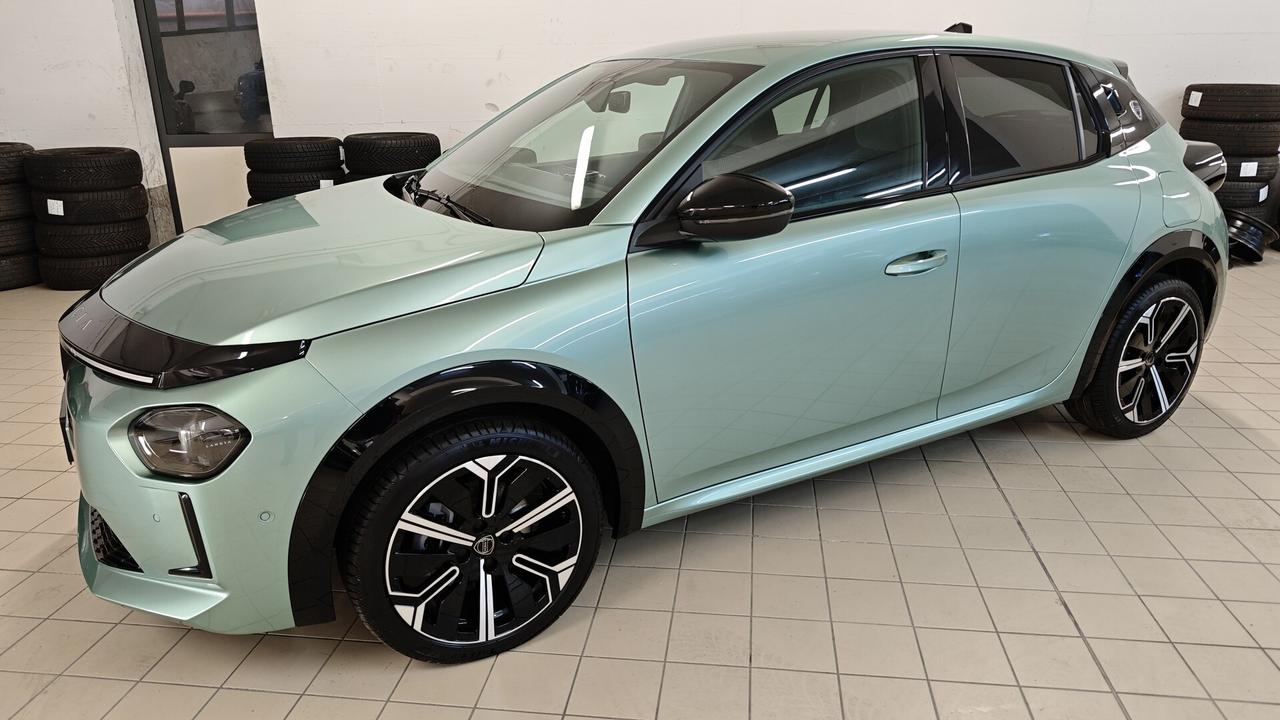 Lancia Ypsilon Hybrid e-DCT LX