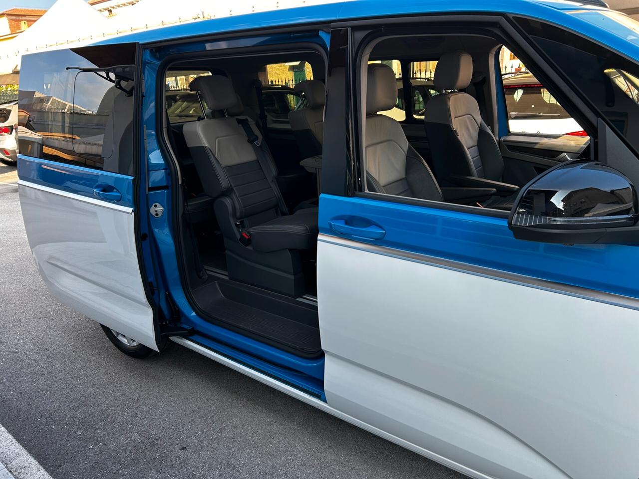Volkswagen Multivan 2.0 TDI 150CV DSG Style 2023