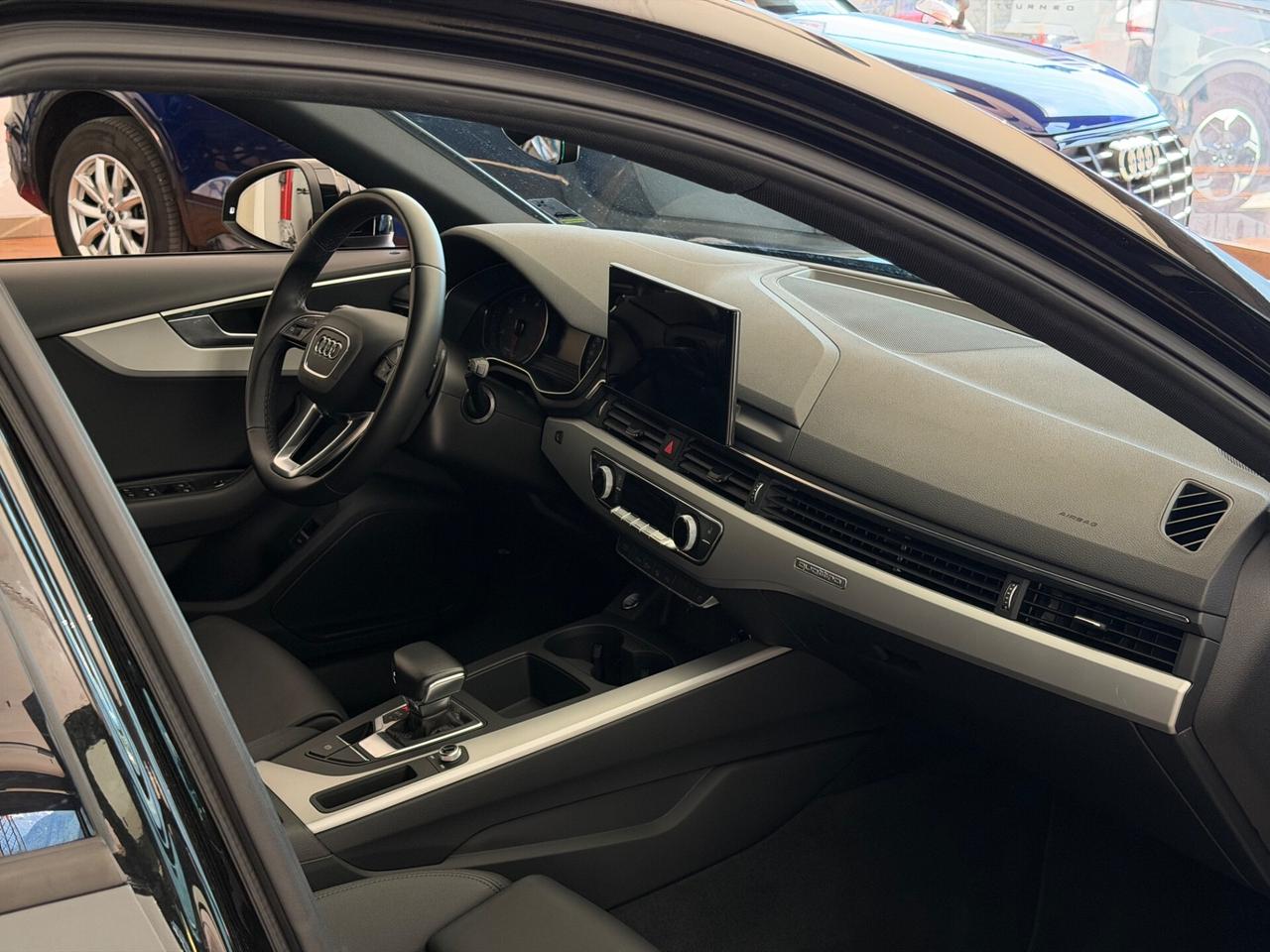 AUDI A4 Avant 40 2.0 tdi mhev quattro 204cv Gancio Traino * IVA ESPOSTA*