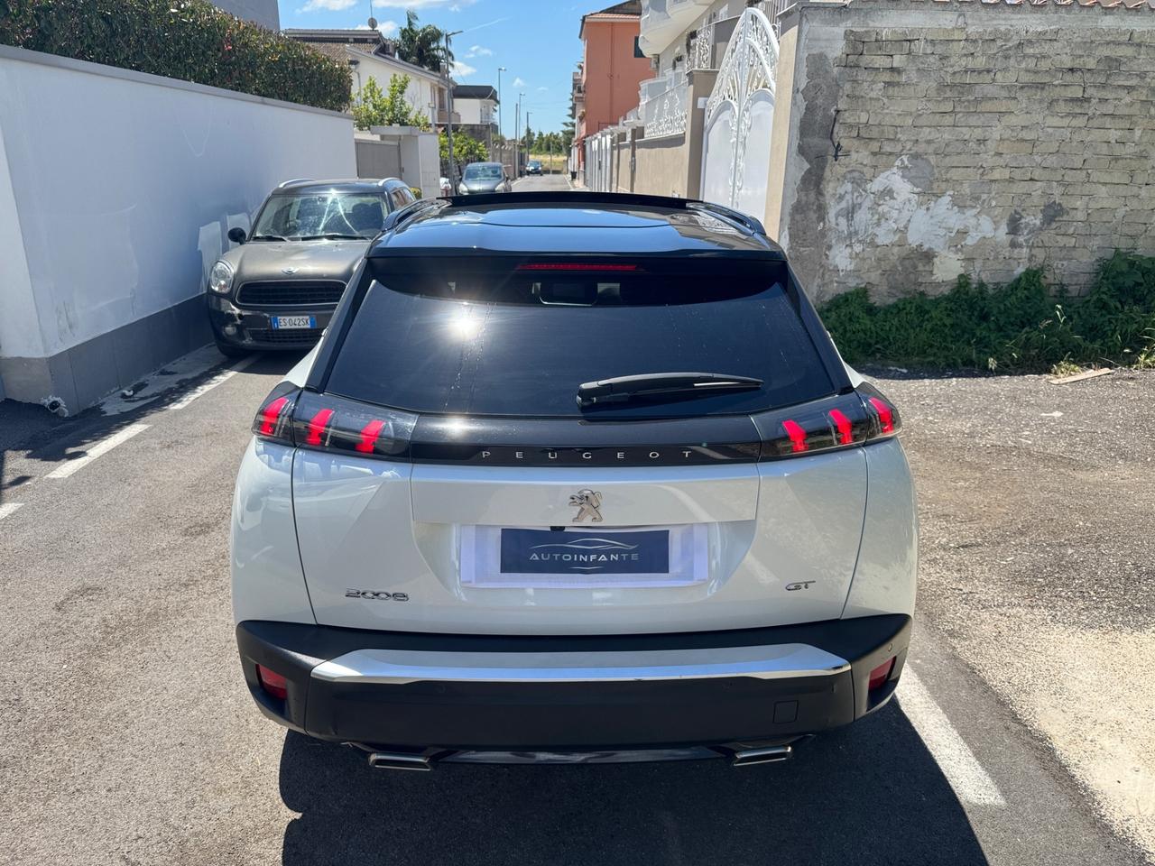 Peugeot 2008 PureTech 130 S&S EAT8 GT Pack