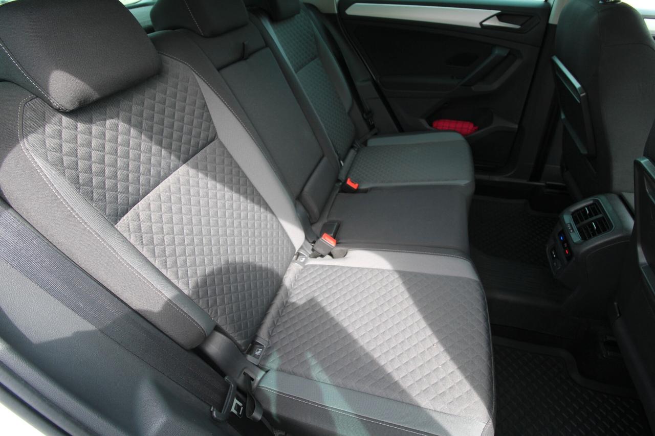 Volkswagen Tiguan 2.0 TDI SCR DSG Business BlueMotion Technology