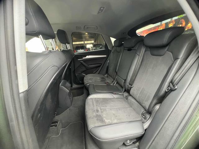 AUDI Q5 40 TFSI quattro S tronic Identity Black