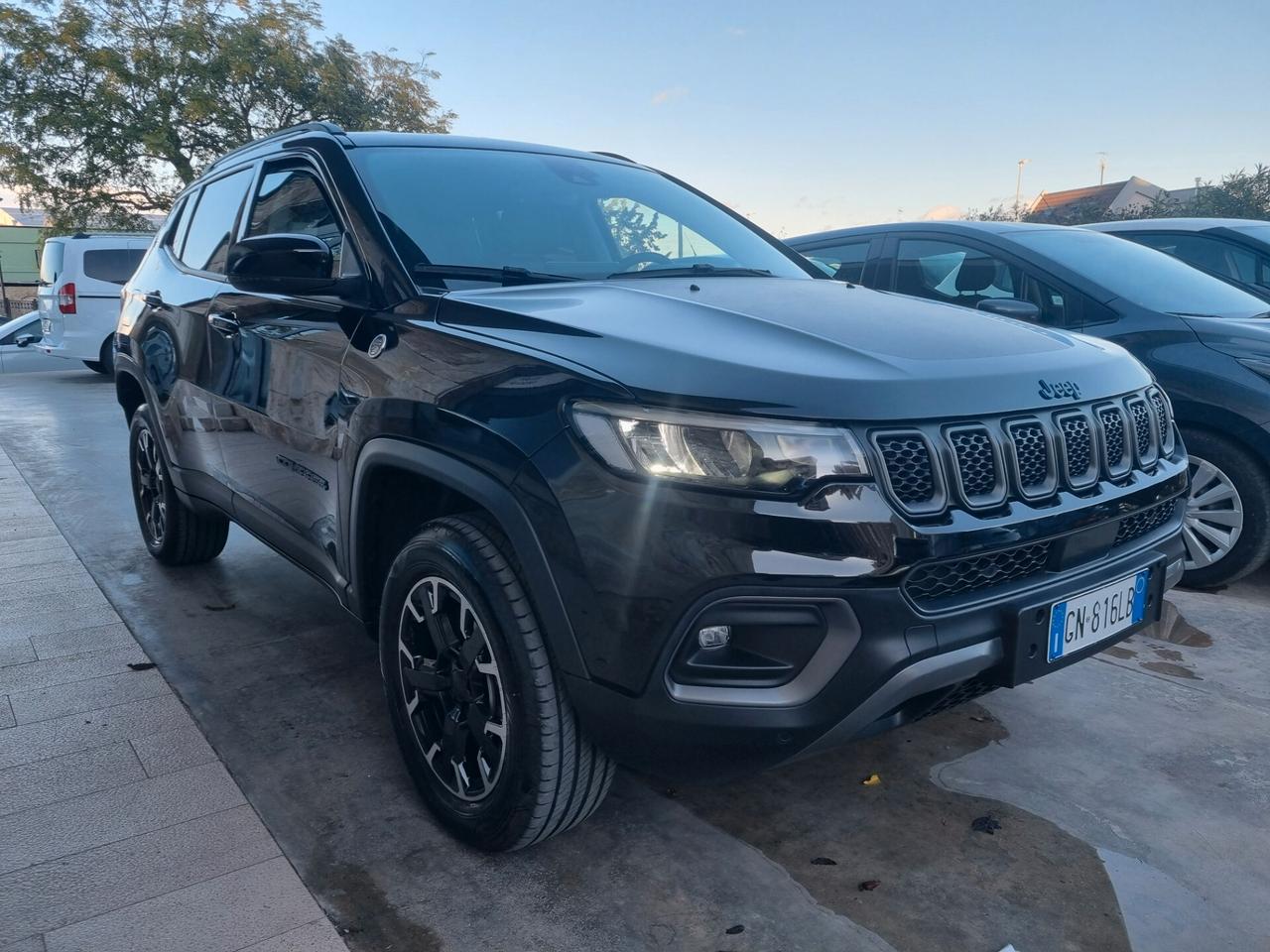 Jeep Compass 1.3 Turbo T4 PHEV AT6 4xe Trailhawk
