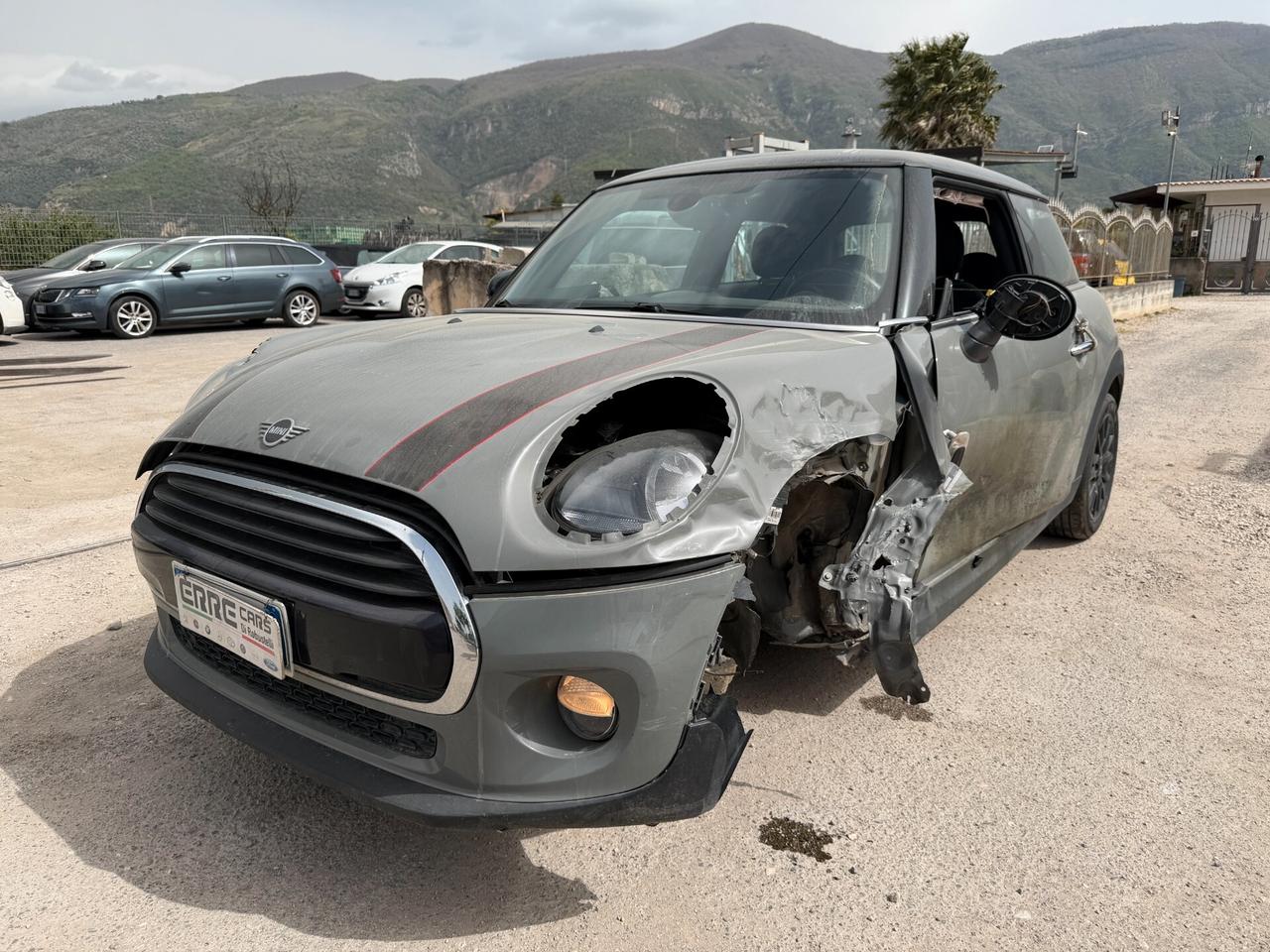 MINI COOPER D ANNO 2019 1.5 DIESEL 116 CV *SINISTRATA