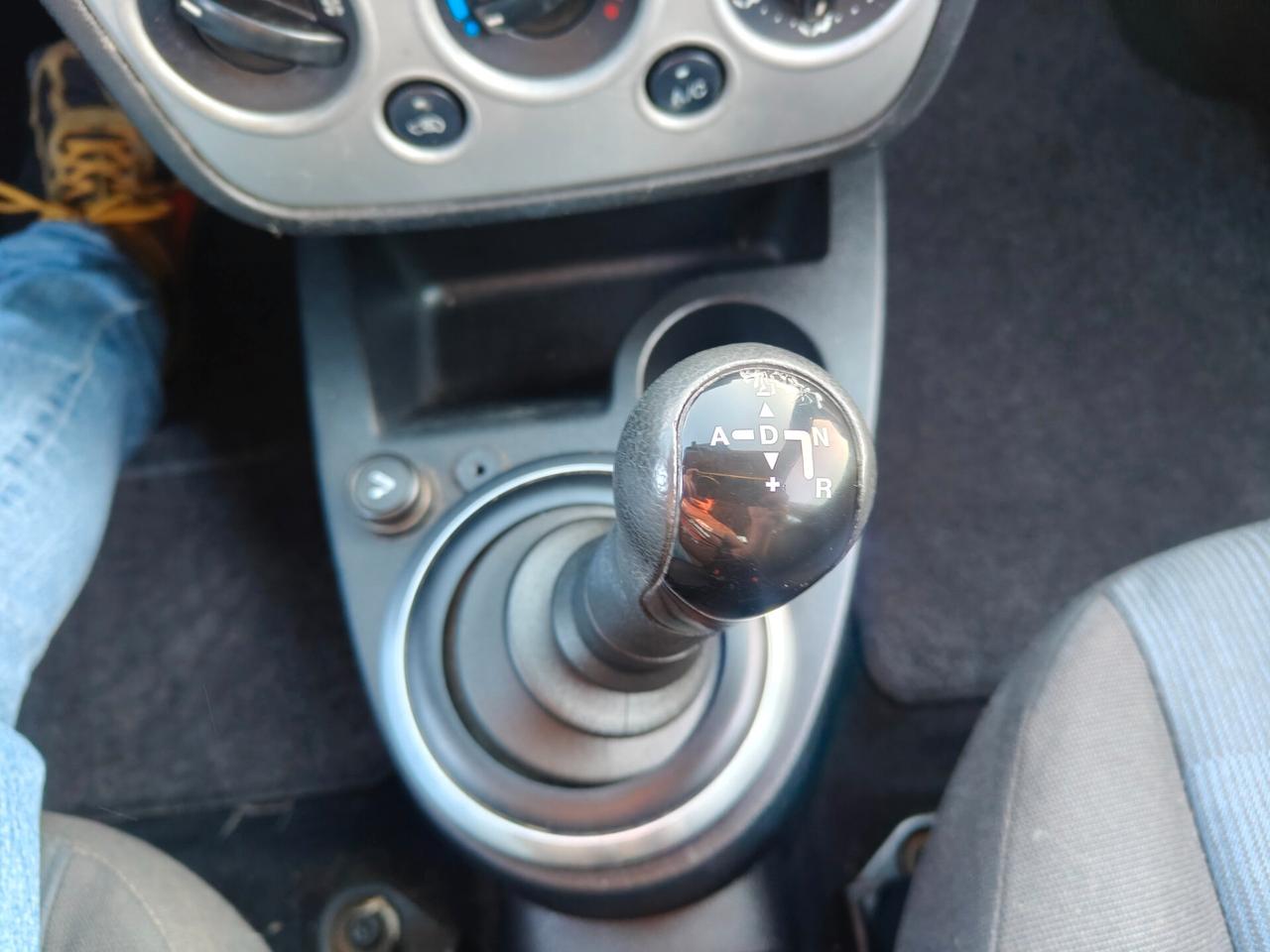 Ford Fiesta 1.4 TDCi 5p plus cambio automatico