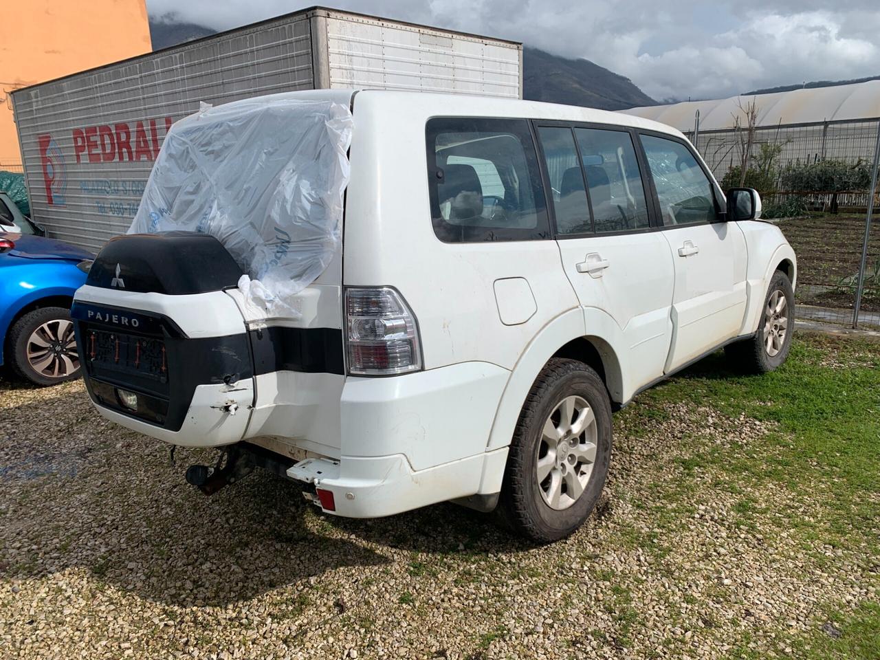 Mitsubishi Pajero 3.2 Diesel 4x4 Autom SINISTRATO