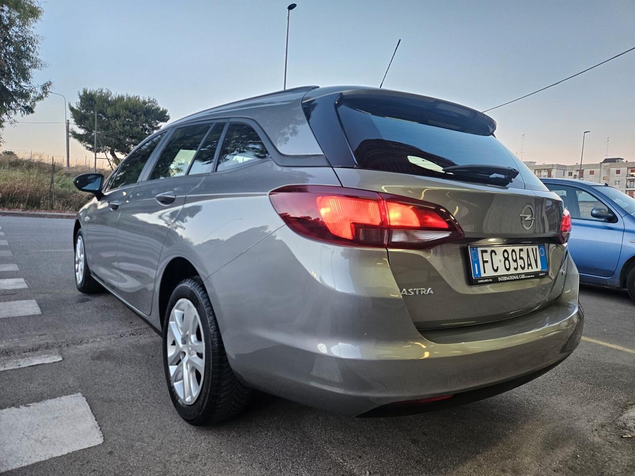 Opel Astra Sports Tourer 1.6 cdti
