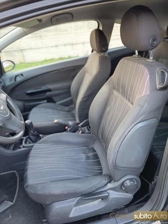 OPEL Corsa 1.2 3 porte Easytronic Sport
