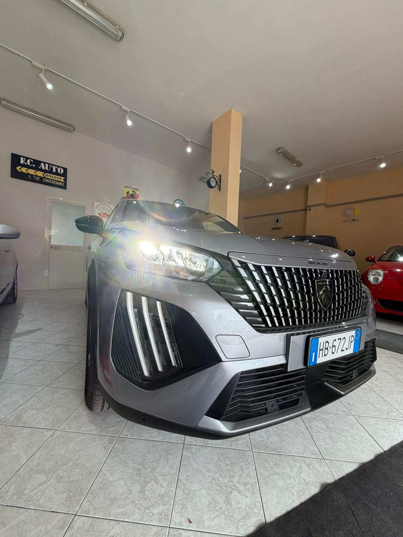 Peugeot 2008 Hybrid 145 e-DCS6 Allure