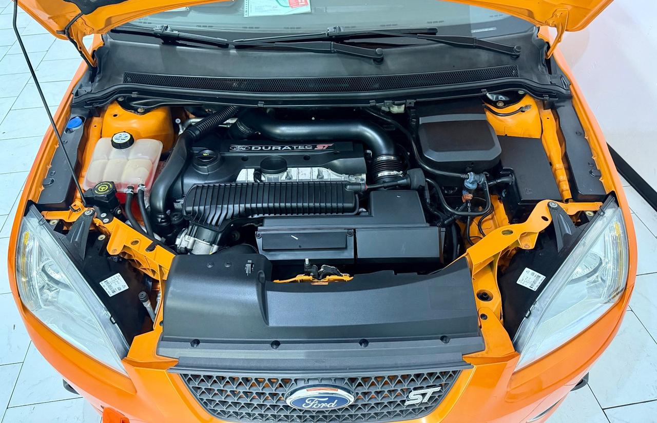 Ford Focus CC 2.5T (225CV) 20V 5p. ST