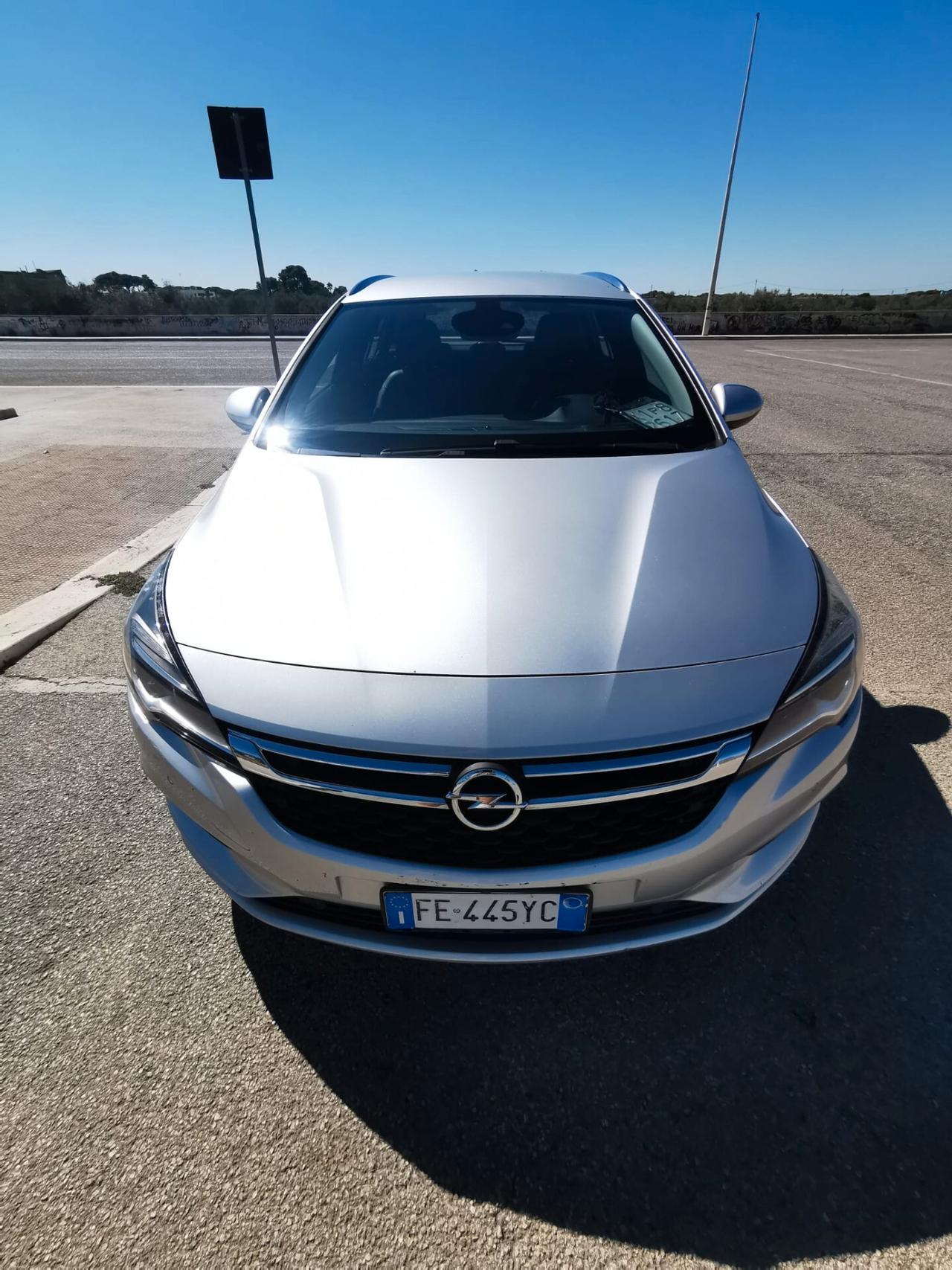 Opel Astra 1.6 CDTI 136CV Sports Tourer Cosmo