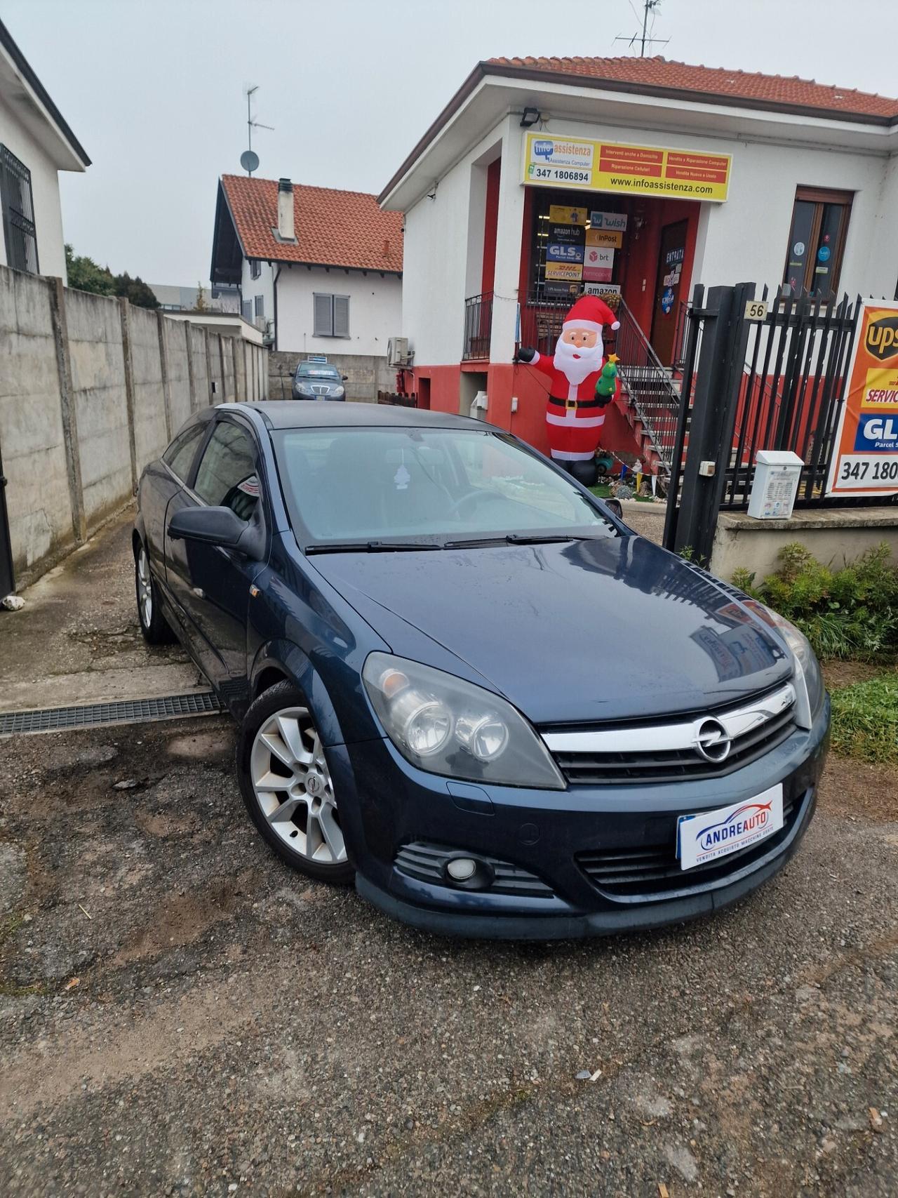 Opel Astra GTC 1.9 CDTI 120CV 3 porte Cosmo