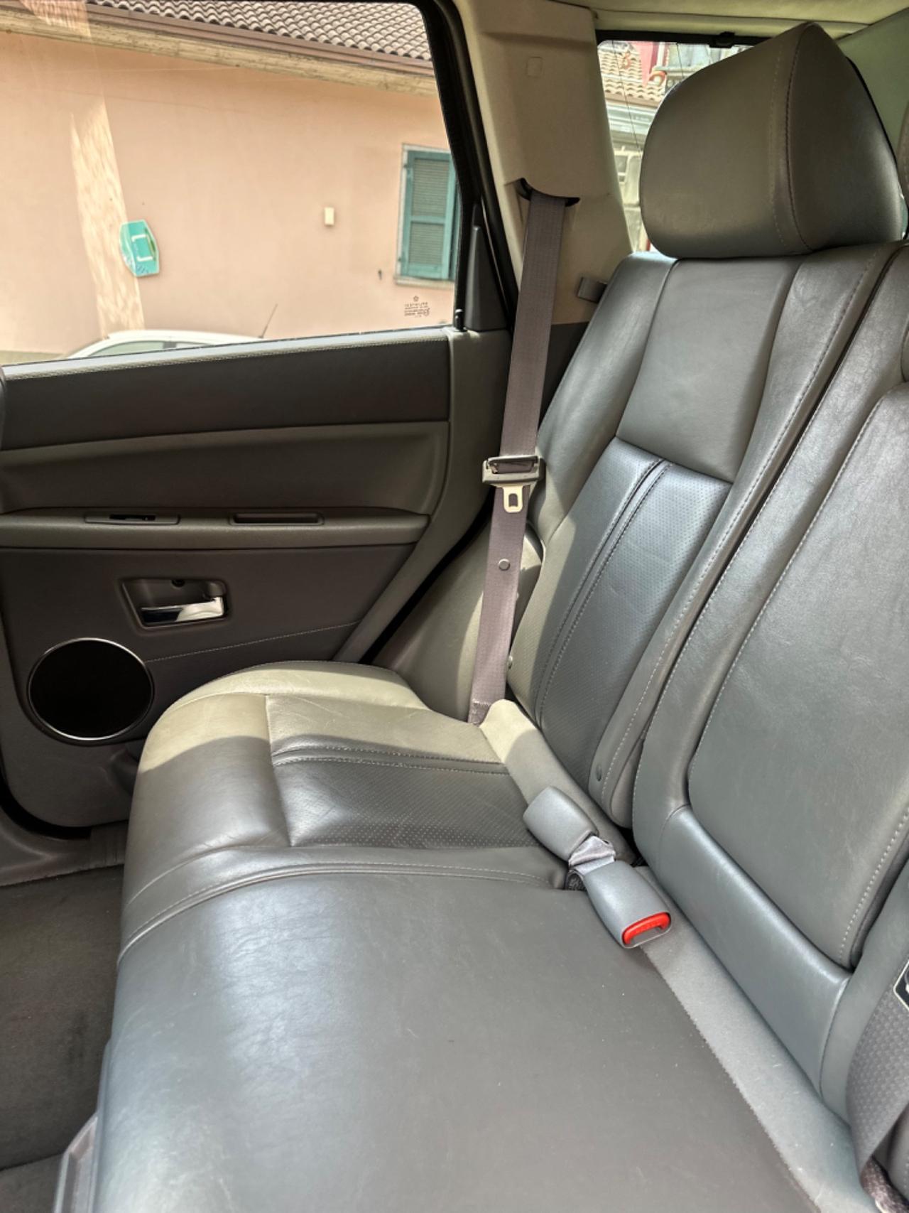 Jeep GRAND CHEROKEE 3.0 V6 CRD OVERLAND KMCERT UNICOPR GARANZ