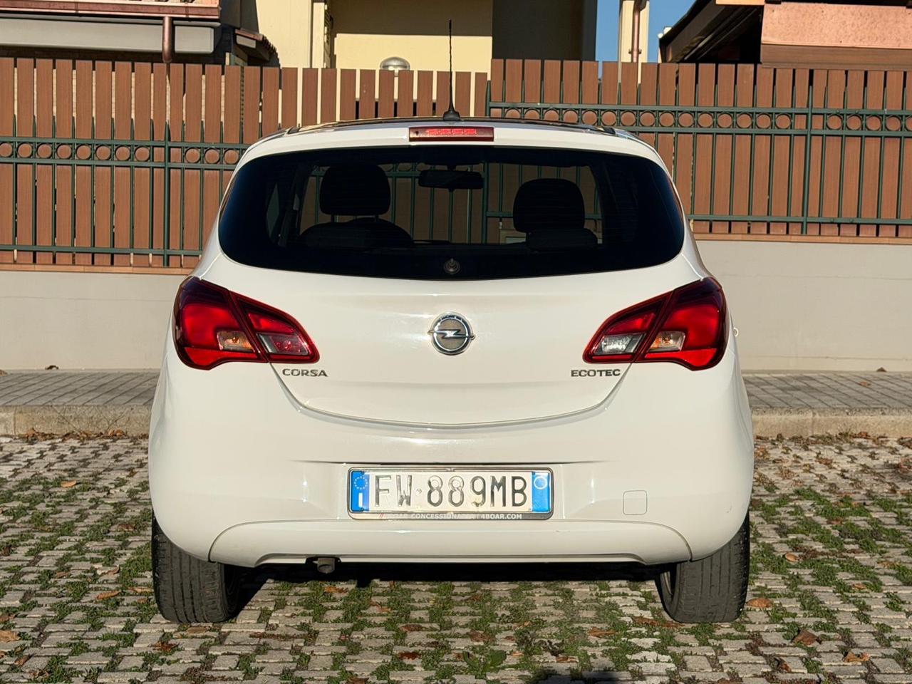 Opel Corsa 1.4 90CV GPL Tech Black Edition