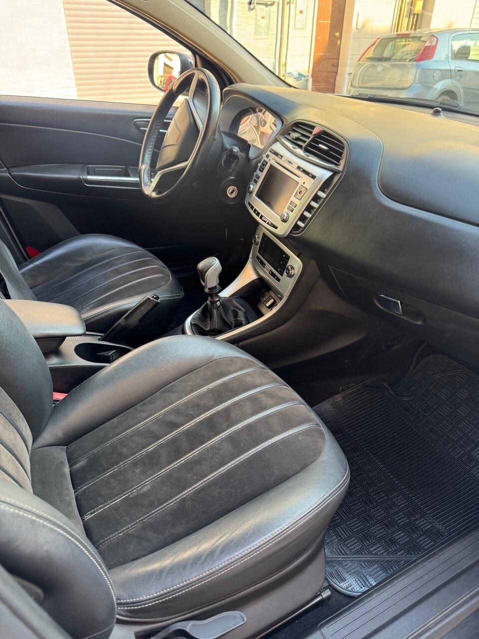 Lancia Delta 1.6 MJT DPF Gold