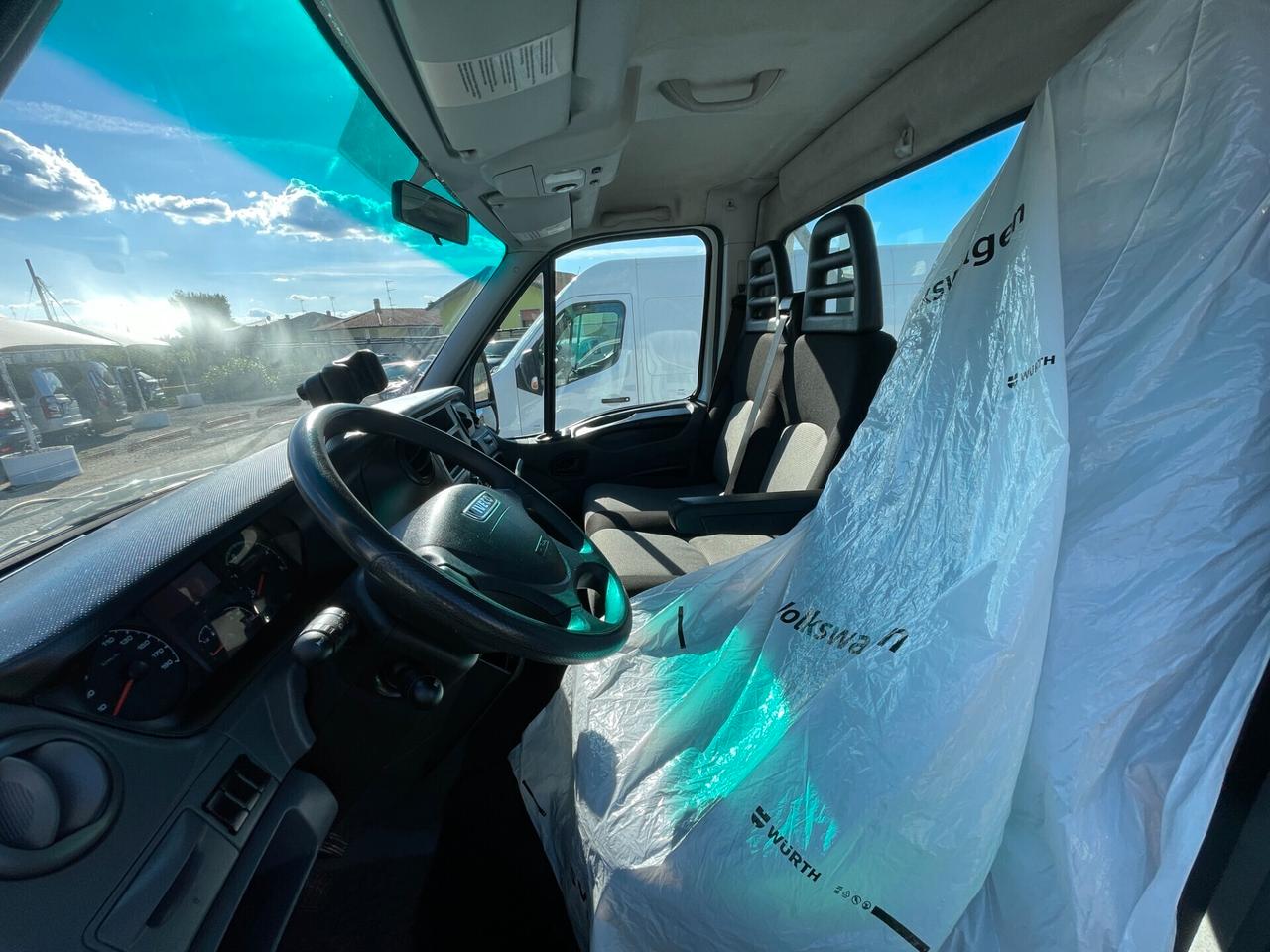 Iveco Daily 35C15L BTor 3.0 HPT PLM-RG Cabinato