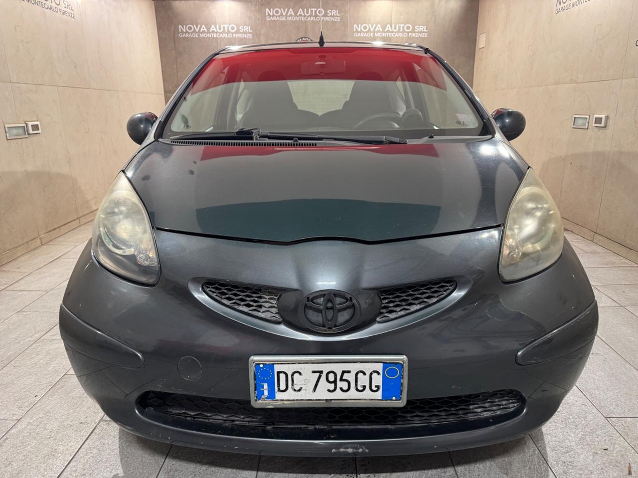 Ford Fiesta 1.5 TDCi 75CV 5 porte NEOPATENTATI