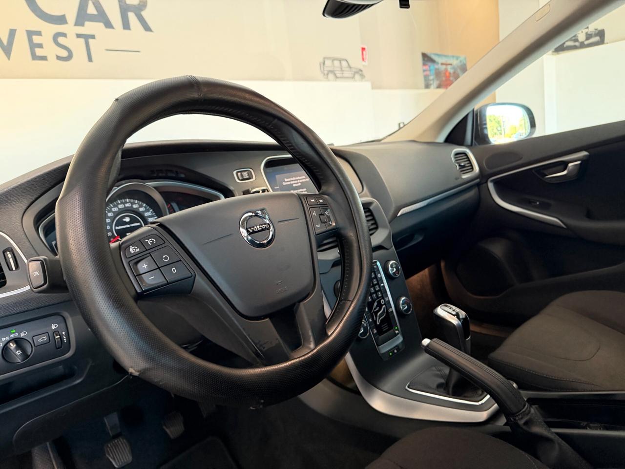 Volvo V40 Cross Country D2 Business 120CV NEOPATENTATI FINANZIABILE
