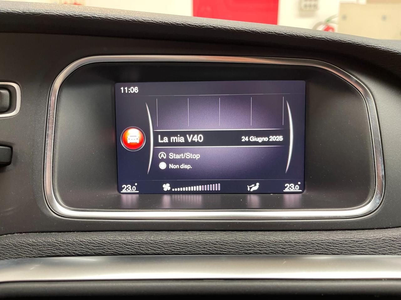 Volvo V40 Volvo V40 R-design 2.0 d2-Ok Neopatentati-LEGGI SOTTO