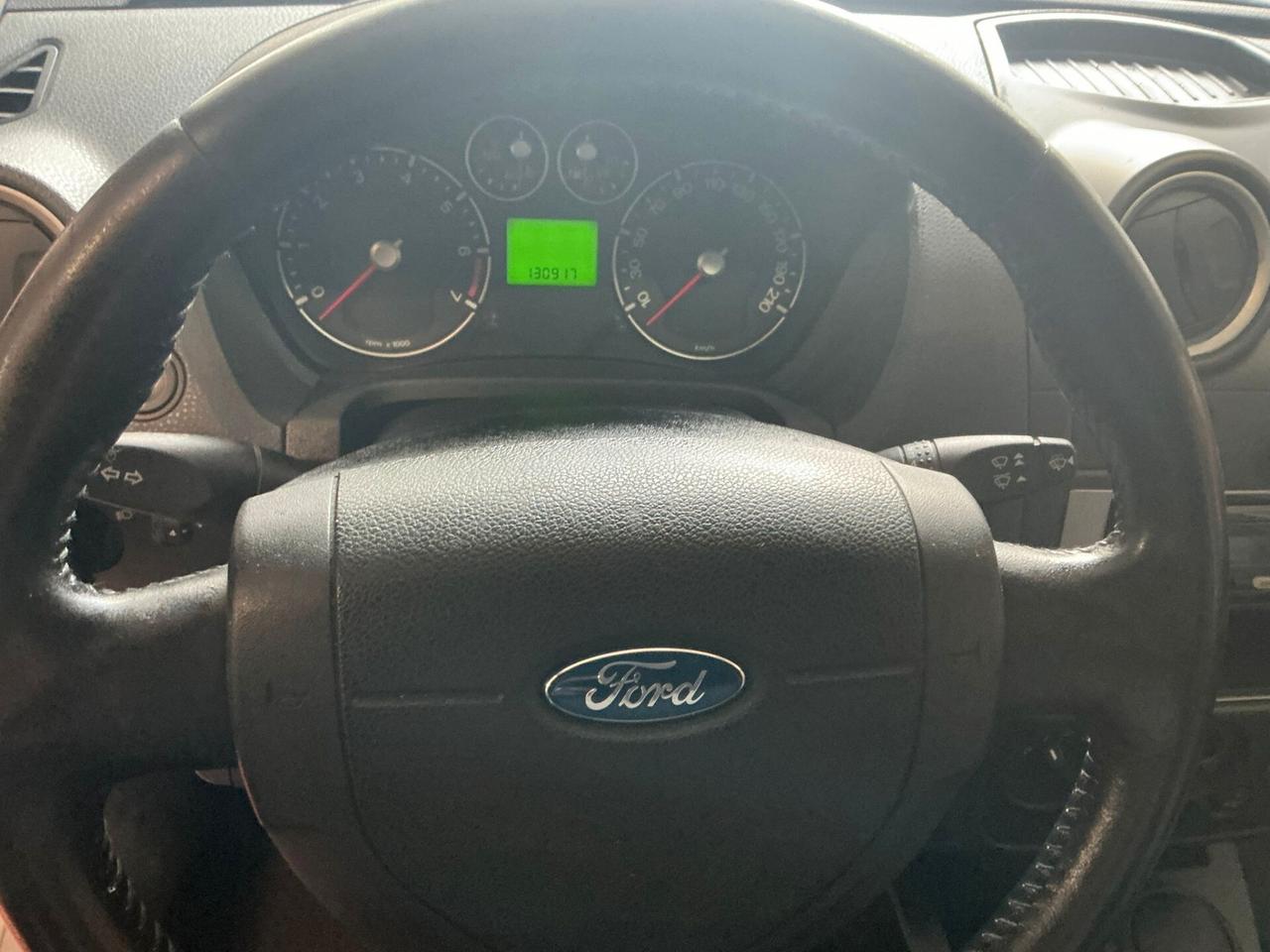 Ford Fiesta 1.2 16V 5p. Ghia